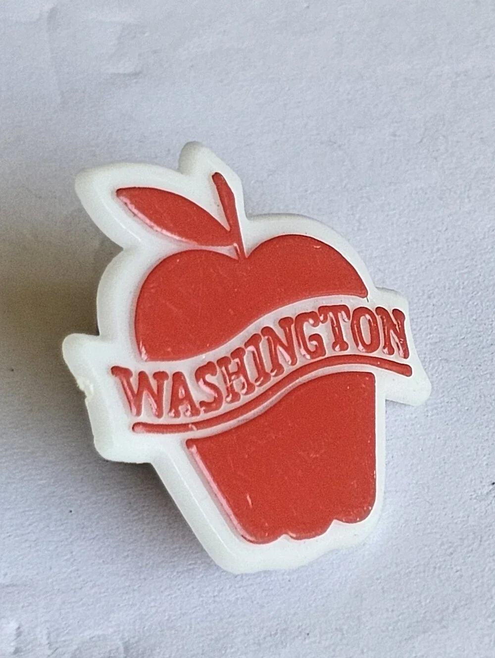 Washington Apple WA Vintage Lapel Pin